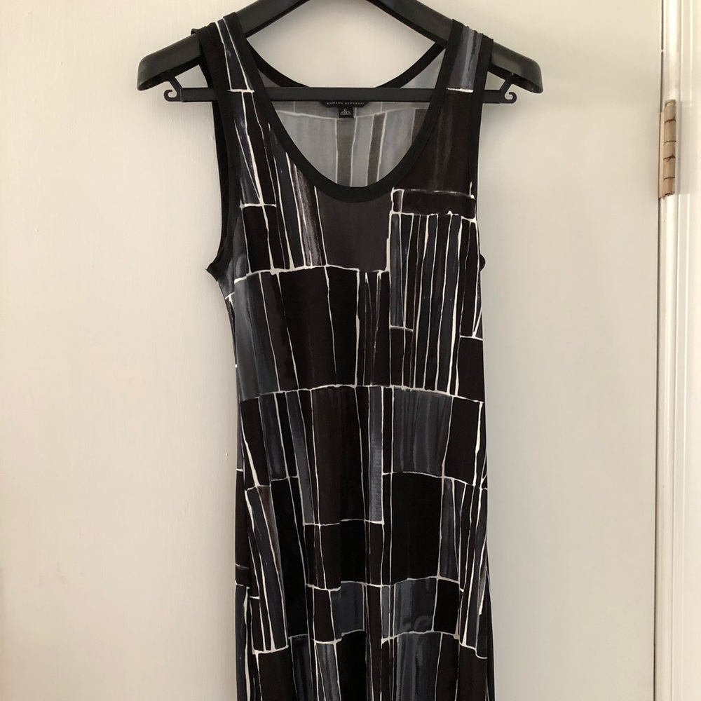 Last call! Banana Republic Patterned Stretch Dress